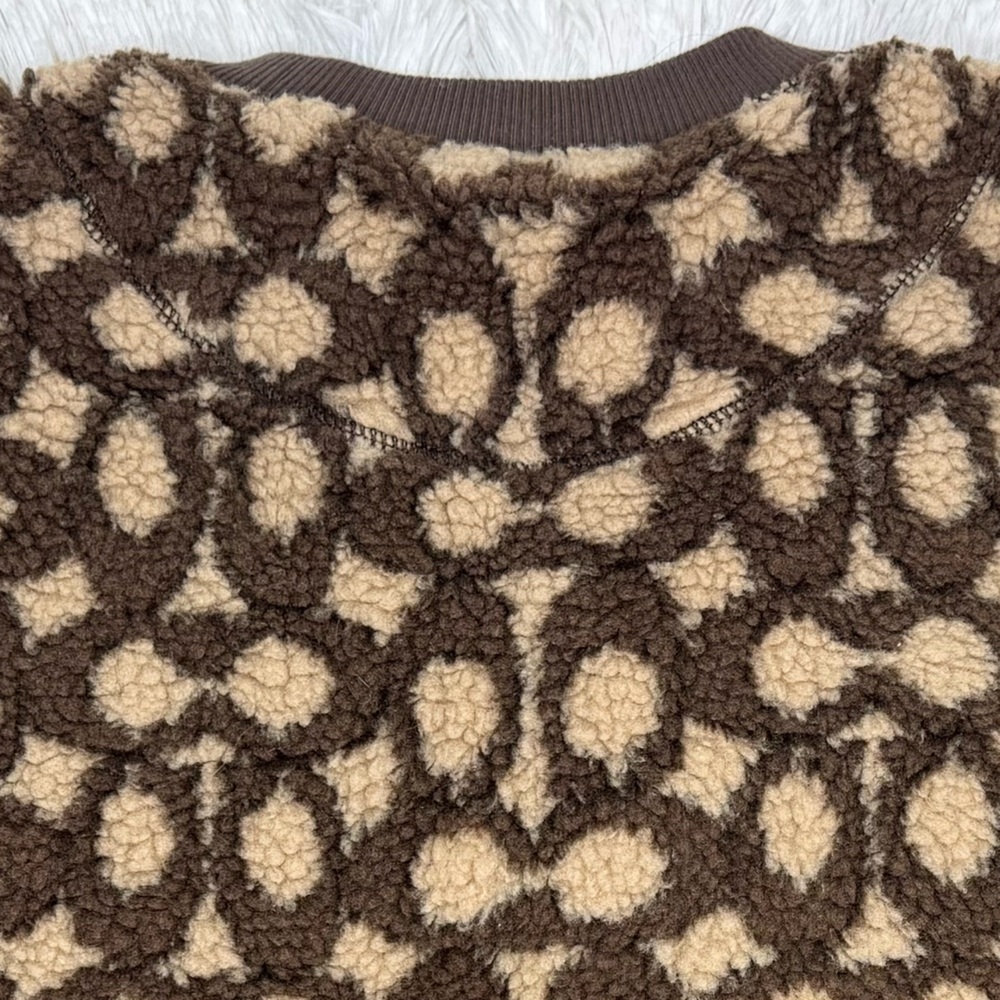 Coach Signature Monogram Sherpa Fleece Pullover Sweatshirt Brown Tan Women’s S - Picture 4 of 5